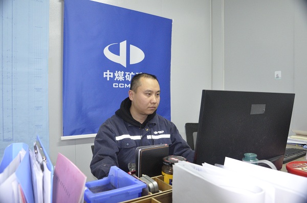 1637024122333071.jpg 05.张讯平.JPG